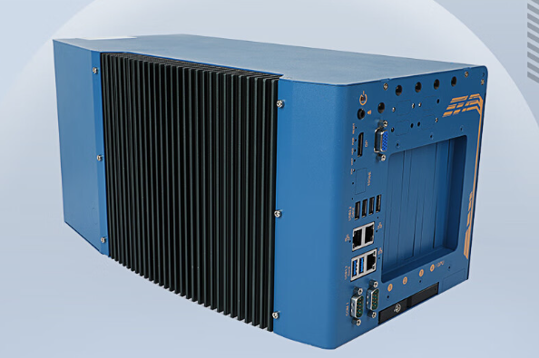 嵌入式工控機(jī).png