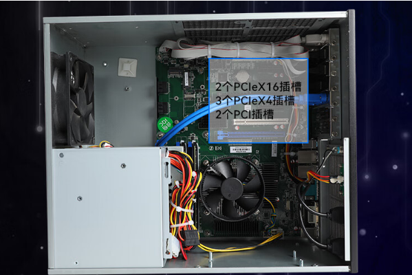 東田壁掛式工控機(jī)機(jī)箱.png